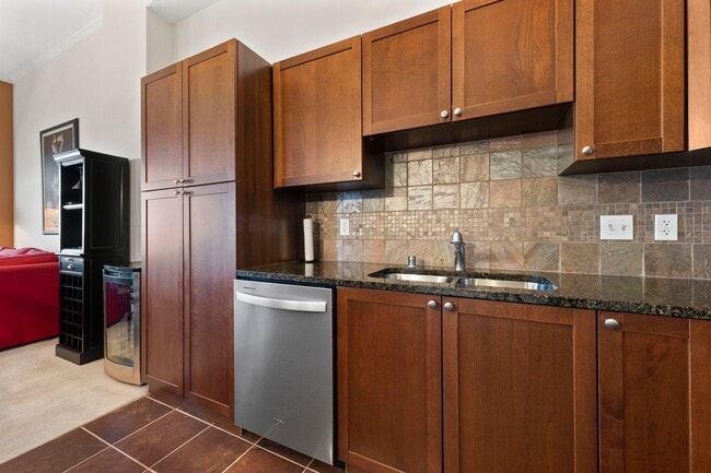 Building Photo - Furnished Exquisite 1-Bedroom Luxury Condo Minutes from the LV Strip with Resort-Style Amenities