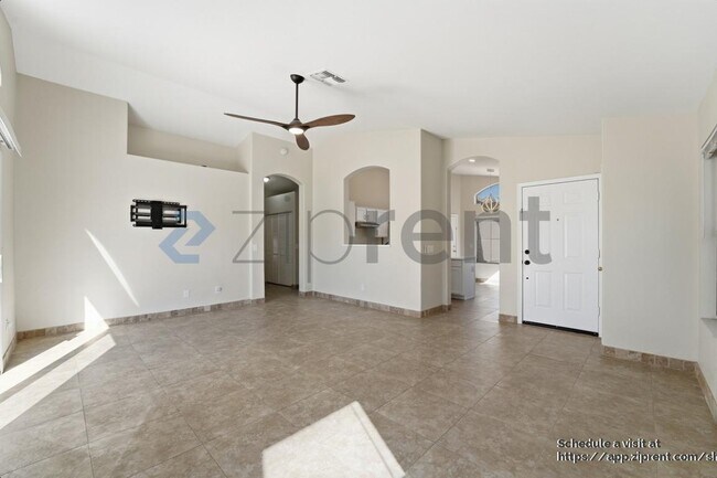 Building Photo - 17216 N Wavyleaf Ave