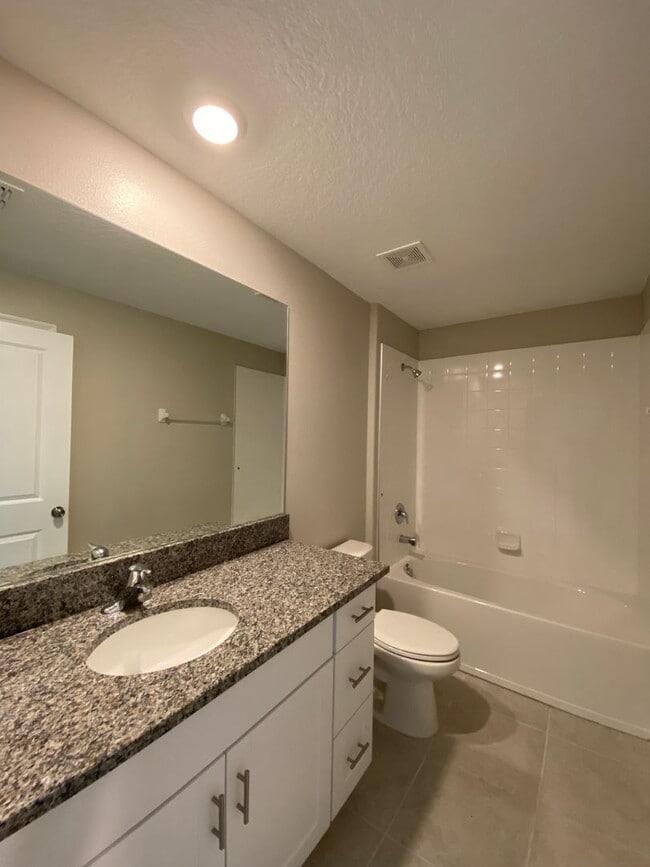 Building Photo - 13249 SW 77th Ave