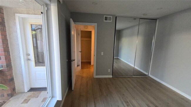 Building Photo - 5056 Balsawood