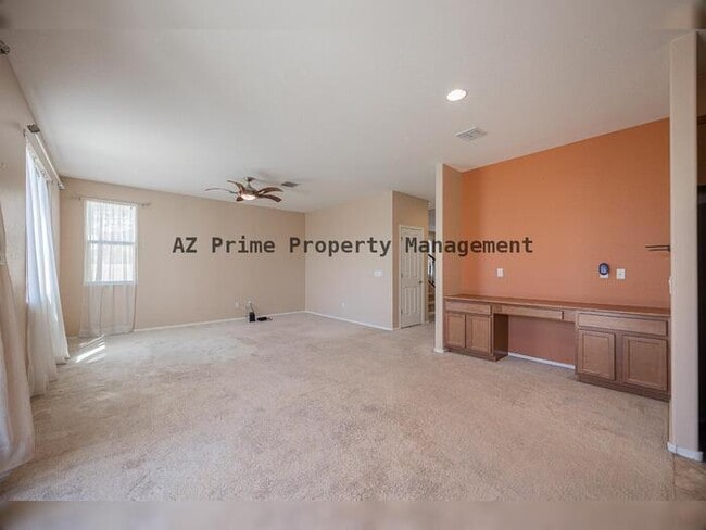 Building Photo - 218 N 109th Dr