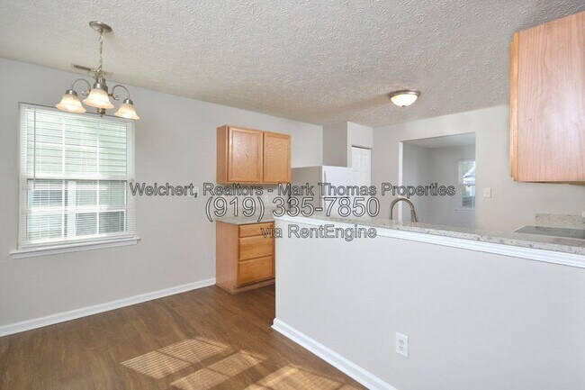 Building Photo - 905 Reedy Way