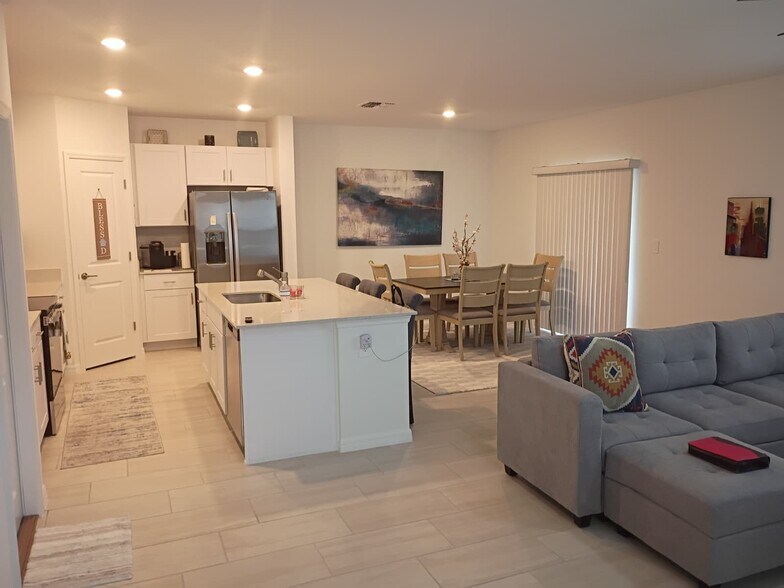 Building Photo - 8534 Sea Ray Run