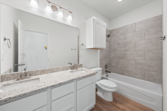 Building Photo - 8014 Timber Holw Ln