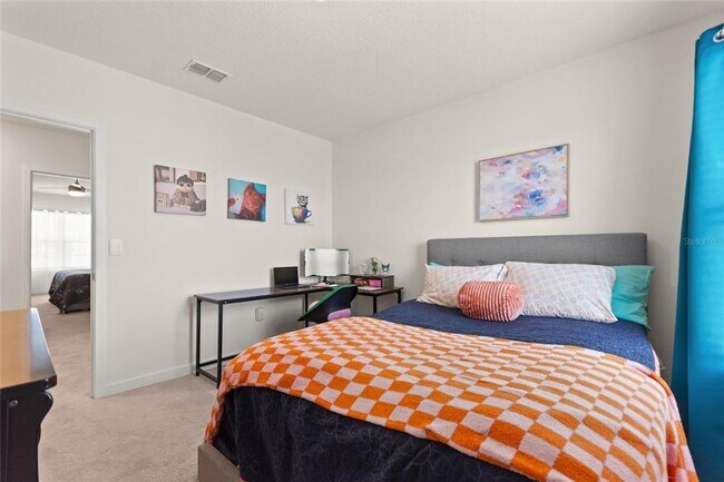 Building Photo - 421 Chayne Pl