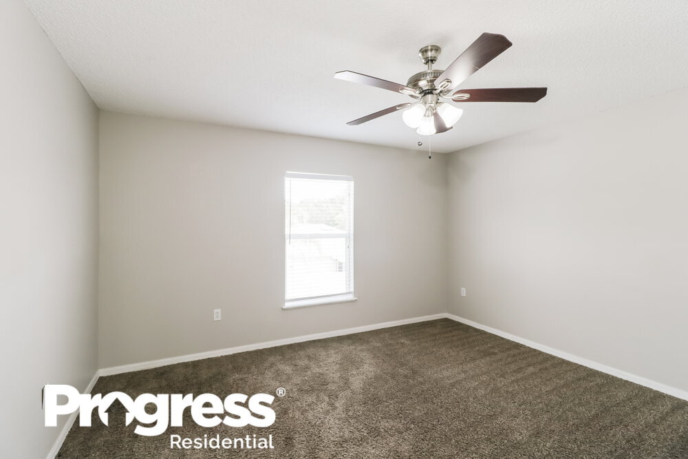 Building Photo - 30249 Birdhouse Dr