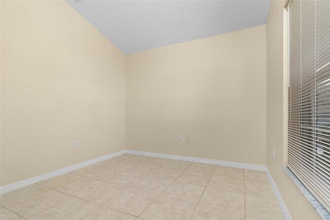Building Photo - 2546 Crown Ridge Cir