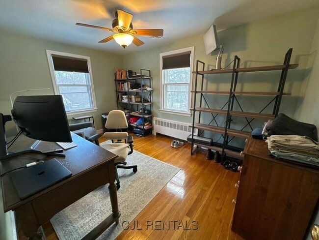 Building Photo - 41 Beaverbrook Rd