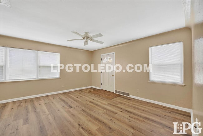 Building Photo - 202 Waggoner Blvd