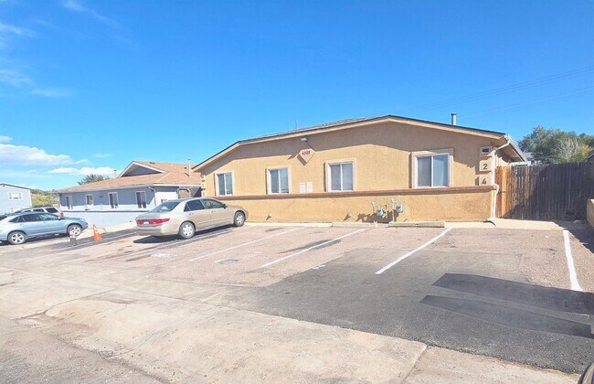 Building Photo - 4307 Ericson Dr