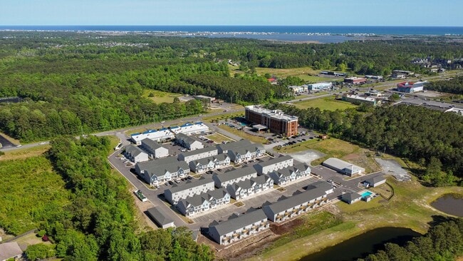 Building Photo - BEAUTIFUL! 2 Bedroom with Flex Space Townhome in Sneads Ferry