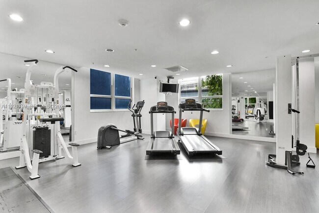 Building Photo - 234 NE 3rd St