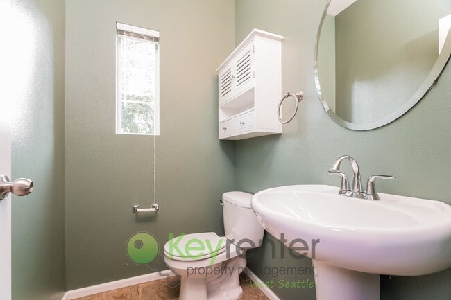 Building Photo - **Rent Special** Luxury 3-Bedroom with Pri...