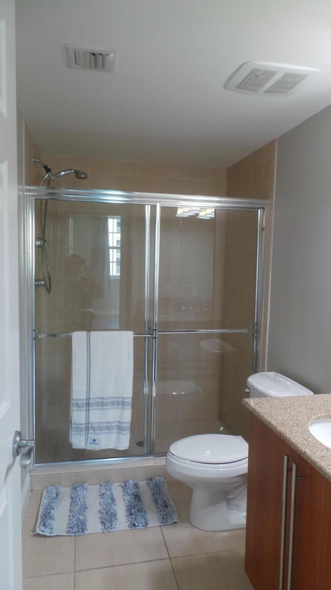 Building Photo - 610 Clematis St