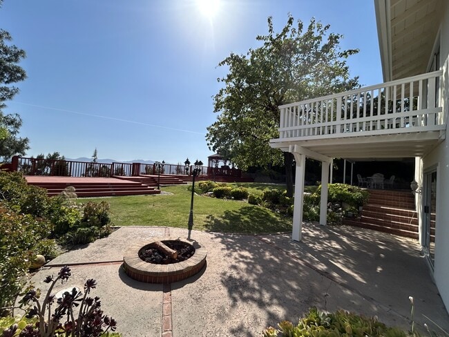 Building Photo - 2716 Ridgepine Dr