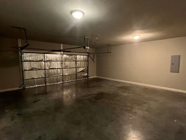 Building Photo - 5 Bluefish Ct
