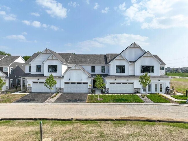 Building Photo - 6419 Angelica Way