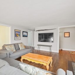 Building Photo - 317 E Homer St