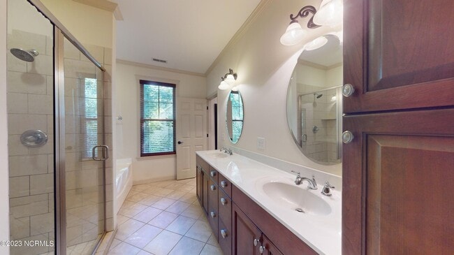 Building Photo - 45 Old Hunt Rd