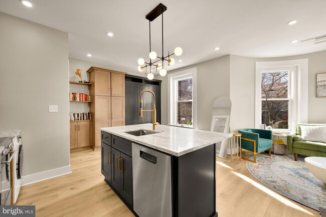 Building Photo - 1634 S Street NW Unit 5