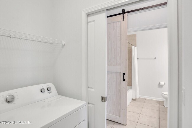 Building Photo - 133 Leeward Island Dr