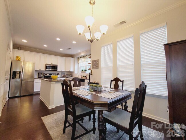 Building Photo - 101 Prairie View Ct