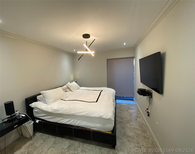 Building Photo - 4040 N Hills Dr