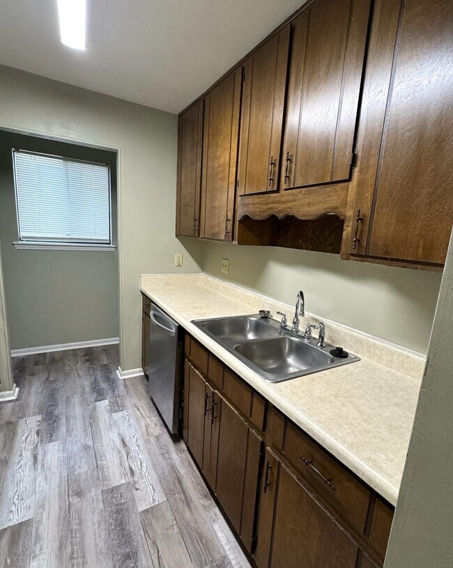 Building Photo - 1490 Willow Bend Way