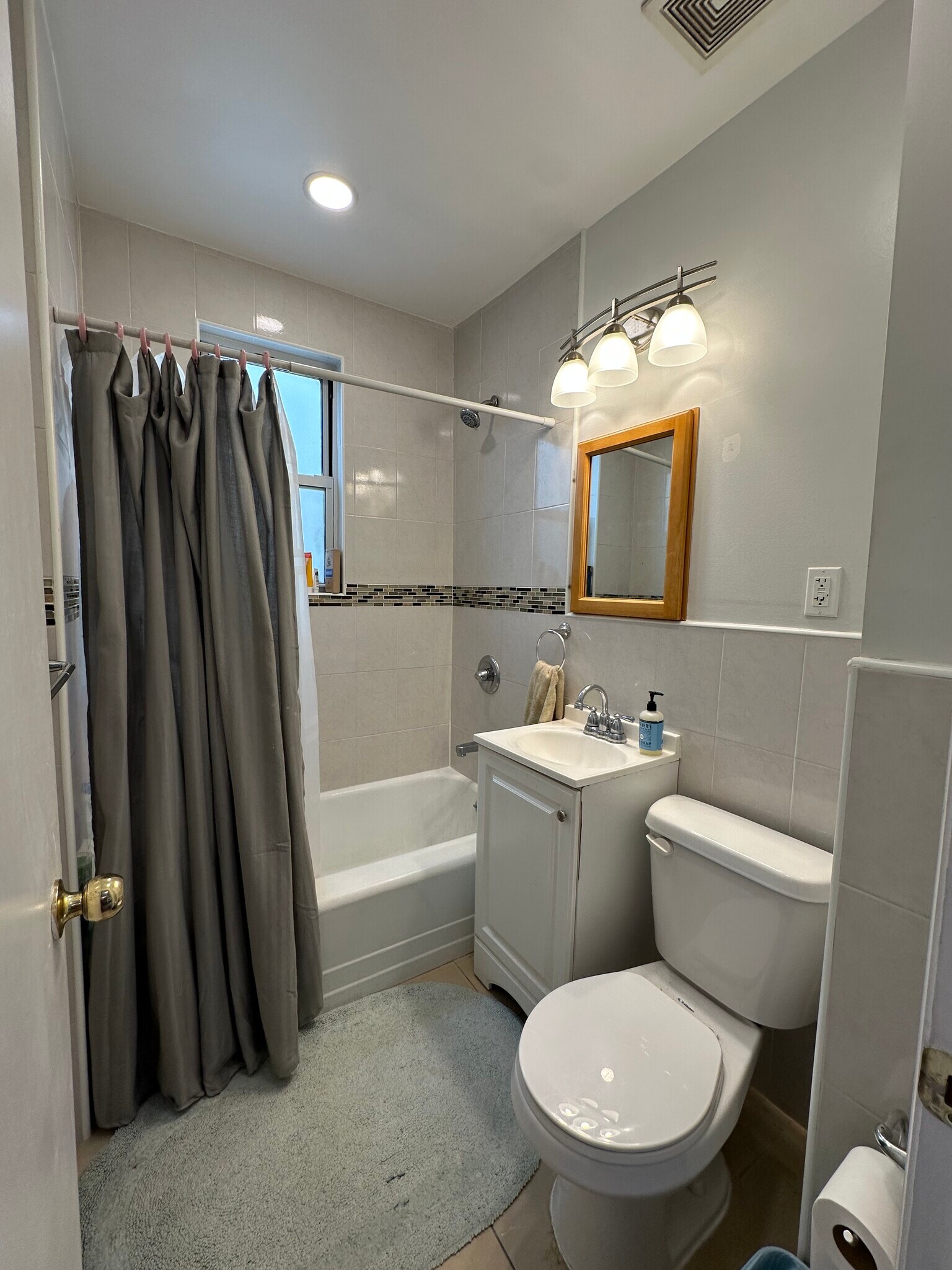 Bathroom - 160 Hopkins Ave