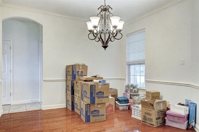 Building Photo - 3129 Goldenoak Cir