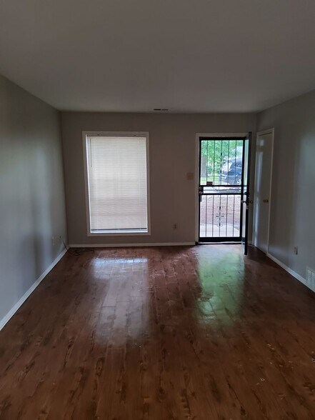 Building Photo - 591 Brockwood Ave