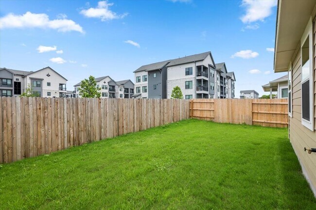 Building Photo - 2713 Totley Rd