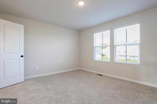 Building Photo - 62 Thrower Rd