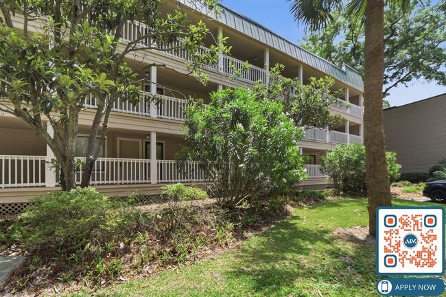 Building Photo - Fully Furnished 2BR Condo in Hilton Head’s North End – $400 Off First Month’s Rent!
