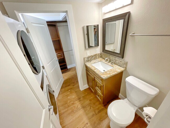 Building Photo - Elegantly Updated Unfurnished Kihei Villages 2 bedroom 1.5 Bathroom - One assigned parking stall