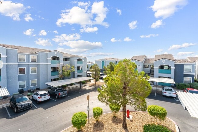 Building Photo - Beautifully Remodeled 2 bedroom Condo!