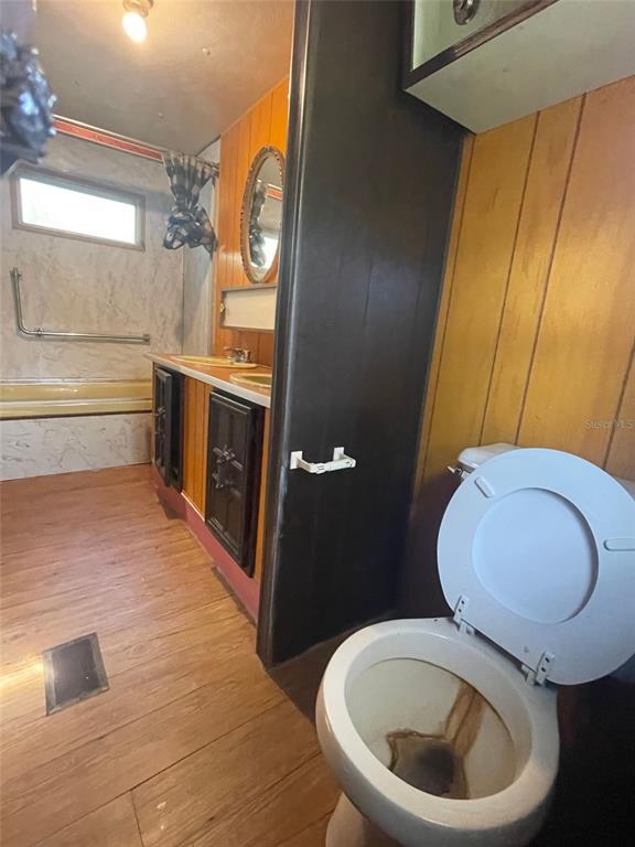 Building Photo - 15756 Trigonia St