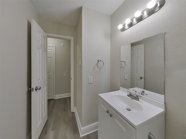 Building Photo - 9607 Cleveland Bay Ct