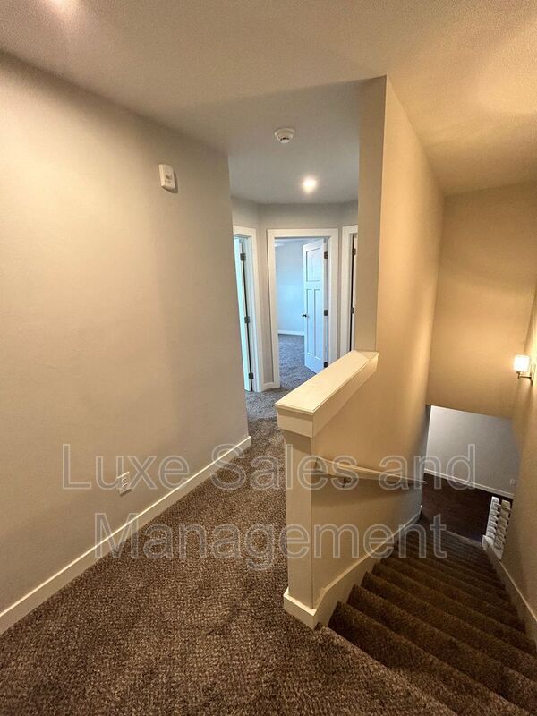 Building Photo - 2180 Buena Vida Ln