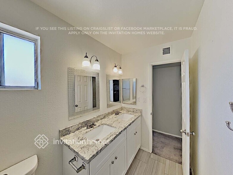 Building Photo - 2130 E Concorda Dr