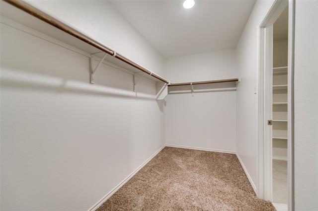 Building Photo - 1302 Meadow Creek Dr
