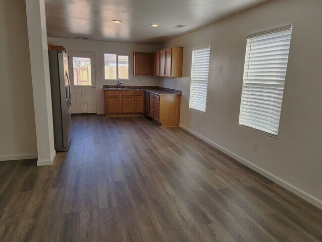 Building Photo - 3 bedroom Home For Rent in North Valleys area