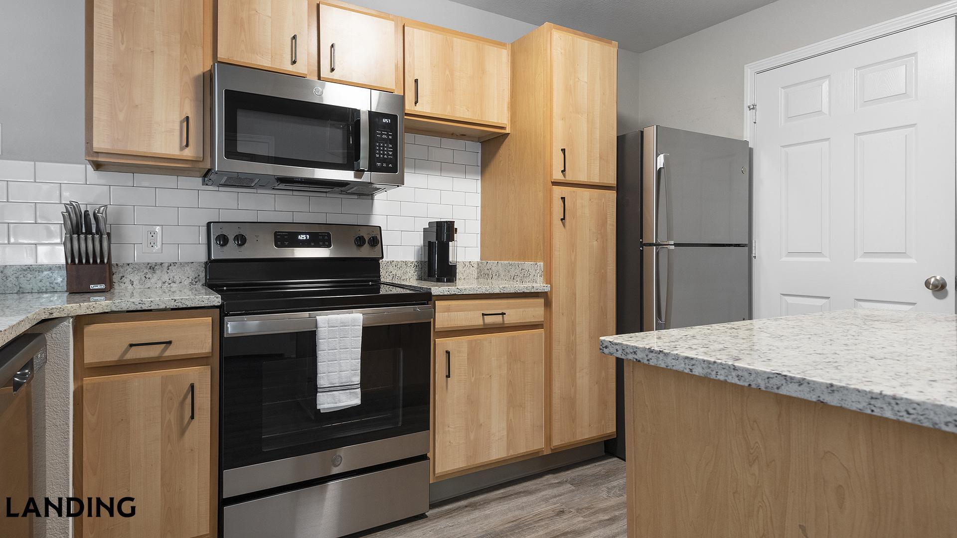 Building Photo - 400 Legends Terrace Dr