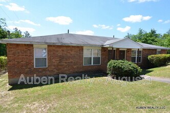 Building Photo - 2311 Walden Dr