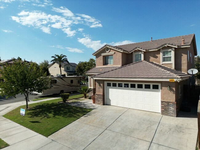 Building Photo - Charming 4-Bedroom, 3-Bathroom Home in Silver Creek