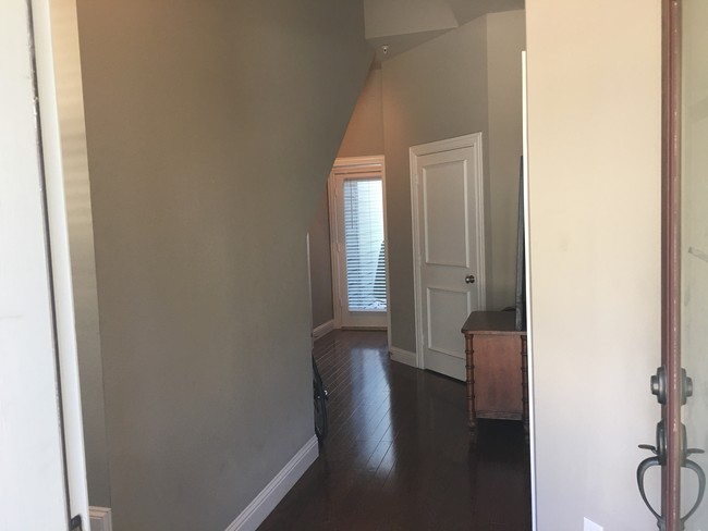 Entry Front Door Hallway - 1612 Carpenter Dr