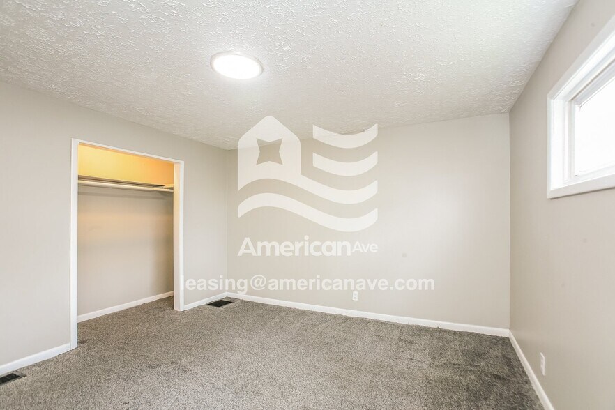 Building Photo - 3031 N Colorado Ave