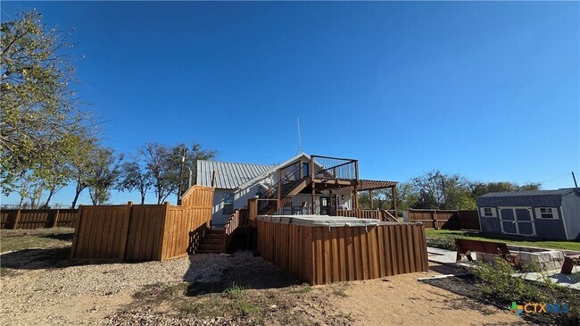 Building Photo - 16580 Fm 2115