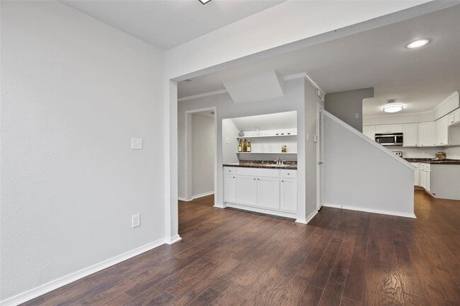 Building Photo - 5718 Marvin Loving Dr