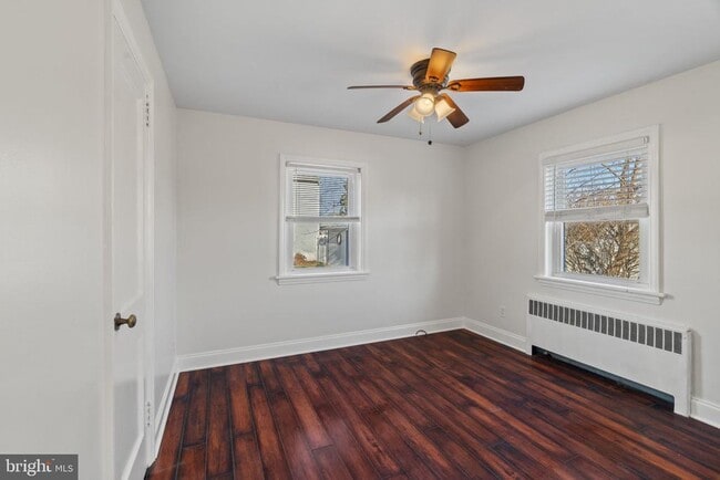 Building Photo - 238 Steward St